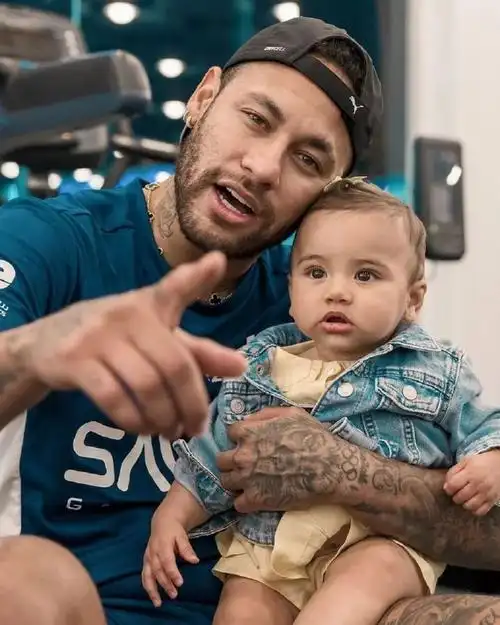 联后卫林德 联后卫林德